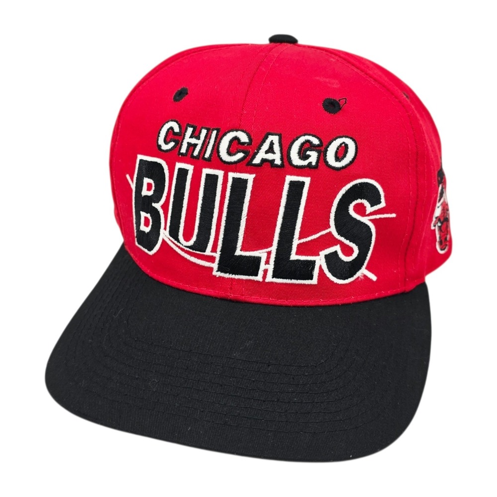Vintage 90s Chicago Bulls Hat Cap G.C.C. Snapback Red Block Head NBA Basketball